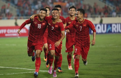 Football: le Vietnam bat Brunei sur le score de 6 à 0 - ảnh 1