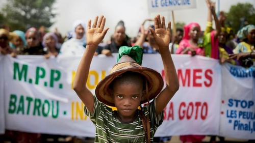 Mali: 134 civils massacrés pendant une visite de l'ONU  - ảnh 1