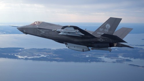 Les États-Unis suspendent les livraisons liées aux avions F-35 à la Turquie - ảnh 1
