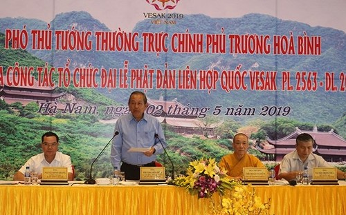 Truong Hoà Bình inspecte les préparatifs du Vesak 2019 - ảnh 1