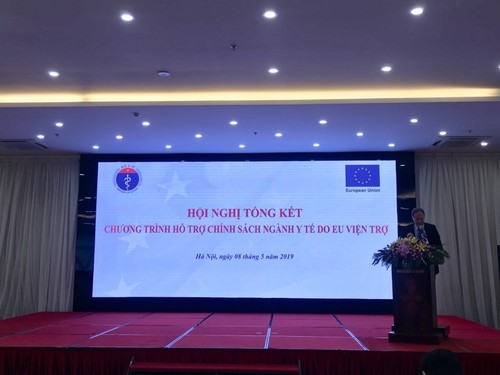 Conférence-bilan du programme d’assistance médicale européen au Vietnam  - ảnh 1