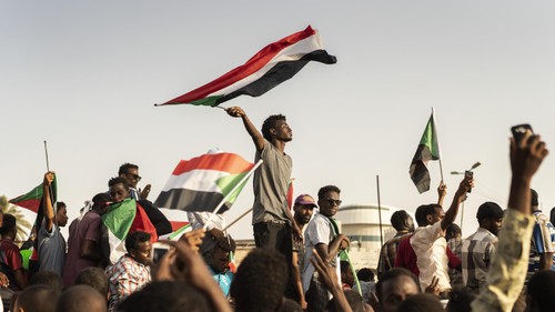 Soudan : le conseil militaire suspend les négociations avec les opposants - ảnh 1