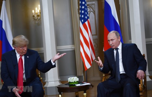 Donald Trump a proposé à Vladimir Poutine de renforcer le dialogue, selon Interfax  - ảnh 1