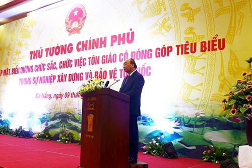 Dà Nang: le Premier ministre honore les contributions des dignitaires religieux - ảnh 1