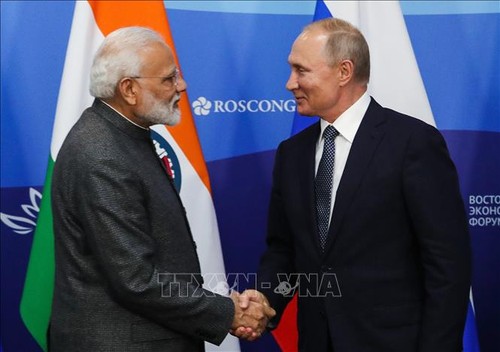 Au forum de Vladivostok, la Russie et l’Inde annoncent le renforcement de leur coopération - ảnh 1