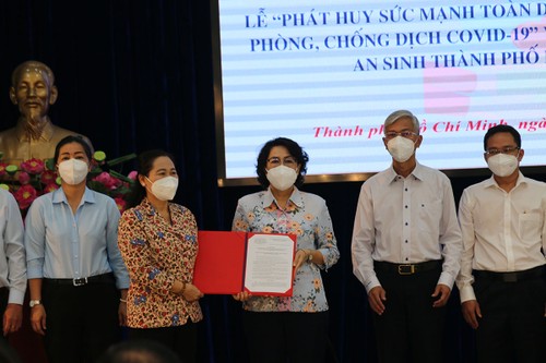 Hô Chi Minh-ville: promouvoir la participation de la population à la lutte contre la pandémie de Covid-19 - ảnh 1