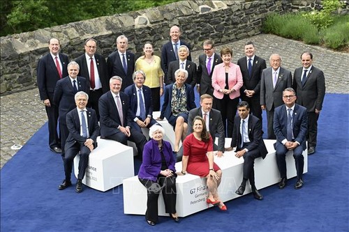 Le G7 finances réaffirme son engagement sur les changes - ảnh 1