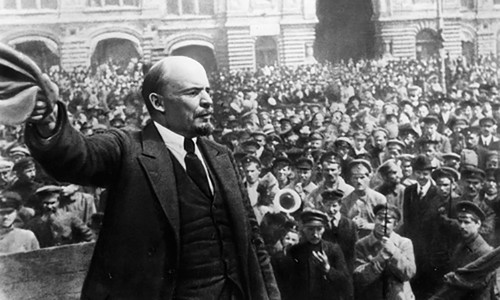 Célébration des 105 ans de la révolution d’octobre russe - ảnh 1