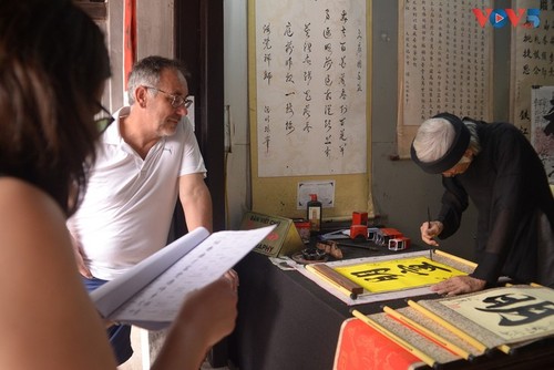 La numérisation du patrimoine, un nouvel effort pour relancer le tourisme à Hanoi - ảnh 3