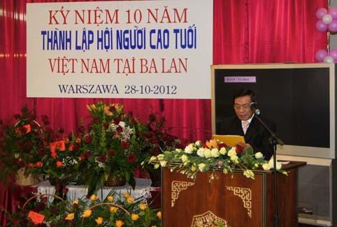 Kỷ niệm 10 năm ngày thành lập Hội Người cao tuổi  Việt Nam tại Ba Lan - ảnh 4
