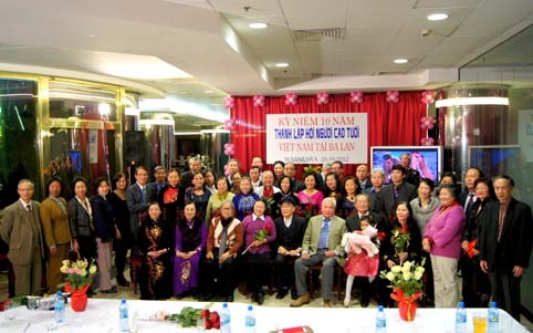 Kỷ niệm 10 năm ngày thành lập Hội Người cao tuổi  Việt Nam tại Ba Lan - ảnh 1