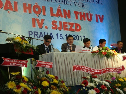 Đại hội lần thứ IV Hội người Việt Nam tại Cộng hòa Séc - ảnh 3
