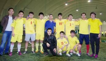 Giải bóng đá Cup Noel 2012 của học sinh sinh viên Việt tại Ba Lan - ảnh 5