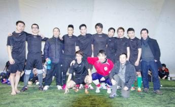 Giải bóng đá Cup Noel 2012 của học sinh sinh viên Việt tại Ba Lan - ảnh 4