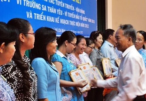 Thành phố Hồ Chí Minh đã vận động 16 tỷ đồng ủng hộ Quỹ Vì Trường Sa thân yêu - ảnh 1