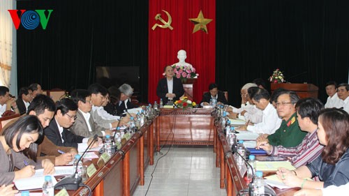Chủ tịch Quốc hội Nguyễn Sinh Hùng làm việc tại tỉnh Phú Yên - ảnh 1