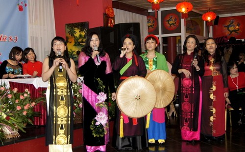 Đại hội lần thứ 5 Hội phụ nữ Việt Nam tại Ba Lan  - ảnh 6