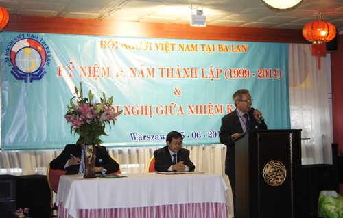 Kỷ niệm 15 năm thành lập Hội người Việt Nam tại Ba Lan - ảnh 3