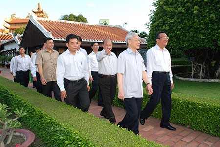 Tổng bí thư Nguyễn Phú Trọng thăm và làm việc tại Bình Thuận - ảnh 1