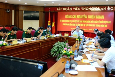 Chủ tịch Ủy ban Trung ương Mặt trận Tổ quốc Việt Nam làm việc với Tập đoàn Viettel  - ảnh 1
