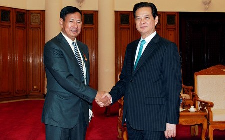 Thủ tướng Nguyễn Tấn Dũng tiếp Bộ trưởng Bộ Thông tin Myanmar Ye Htut - ảnh 1