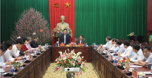 Phó Thủ tướng Phạm Bình Minh làm việc tại Phú Thọ  - ảnh 1