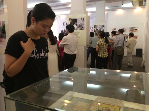 Khai mạc triển lãm "Nguyễn Huy Tưởng với cảm hứng sách thiếu nhi" - ảnh 3
