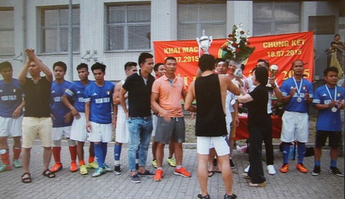 Chung kết giải bóng đá Cộng đồng người Việt tại Ba Lan hè 2015 - ảnh 3