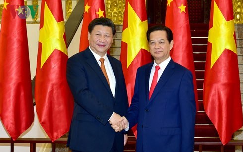 Thủ tướng Nguyễn Tấn Dũng hội kiến Tổng Bí thư, Chủ tịch nước Tập Cận Bình - ảnh 1