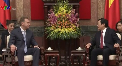 Chủ tịch nước Trương Tấn Sang tiếp Phó Thủ tướng Nga - ảnh 1