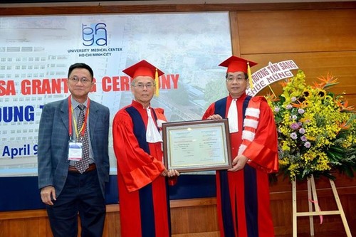Bác sĩ Daniel Trương được phong hàm Giáo sư Danh dự  - ảnh 1