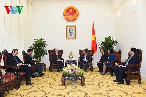 Thủ tướng Nguyễn Xuân Phúc tiếp Giám đốc Quốc gia ADB tại Việt Nam - ảnh 1