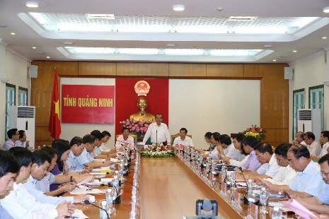 Phó Thủ tướng Trương Hòa Bình lkiểm tra công tác cải cách hành chính tại Quảng Ninh - ảnh 1