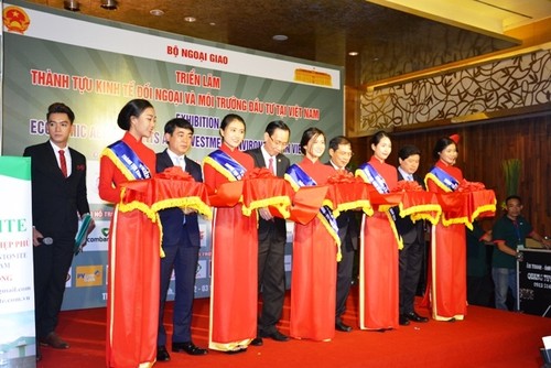 Triển lãm “Thành tựu Kinh tế đối ngoại và môi trường đầu tư tại Việt Nam” - ảnh 1