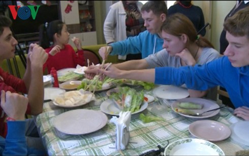 Tấm lòng từ thiện Việt Nam với trẻ em có hoàn cảnh đặc biệt ở Nga - ảnh 2