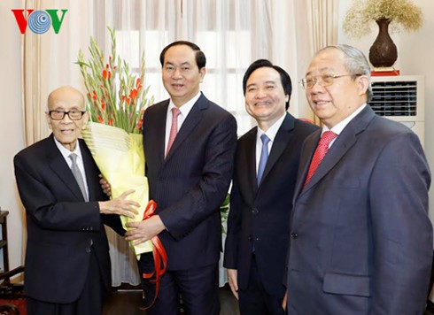Chủ tịch nước Trần Đại Quang thăm, chúc Tết các trí thức tiêu biểu của thủ đô Hà Nội  - ảnh 1