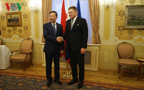 Bộ trưởng Bộ Công an Tô Lâm thăm và làm việc tại Slovakia - ảnh 1