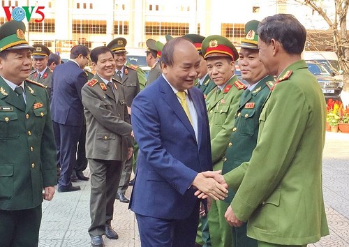 Thủ tướng Nguyễn Xuân Phúc chúc Tết các lực lượng vũ trang thành phố Đà Nẵng - ảnh 1