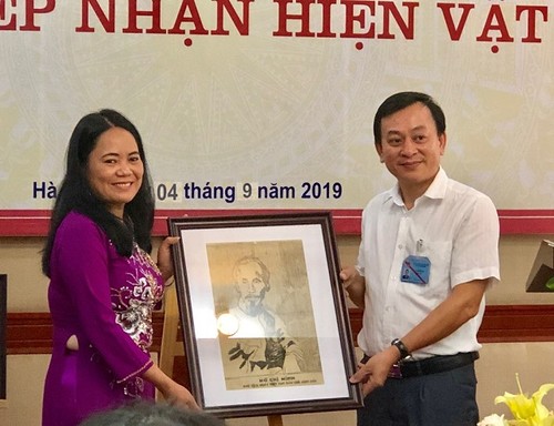 Cựu binh Pháp trao tặng bức chân dung Chủ tịch Hồ Chí Minh được lưu giữ 70 năm - ảnh 2