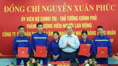 Thủ tướng Nguyễn Xuân Phúc thăm, nói chuyện với công nhân mỏ than Hà Lầm - ảnh 2