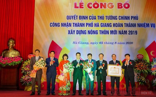 Thủ tướng Chính phủ công nhận thành phố Hà Giang hoàn thành nhiệm vụ xây dựng nông thôn mới - ảnh 1