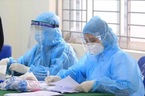 Việt Nam ghi nhận 3 ca mắc COVID-19 được cách ly ngay khi nhập cảnh  - ảnh 1