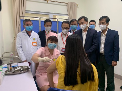 Vaccine COVID-19 thứ hai của Việt Nam bắt đầu tiêm thử nghiệm - ảnh 1