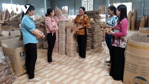 Cơ hội phát triển làng nghề đan lát của đồng bào Khmer - ảnh 2