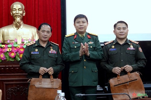 Tăng cường giao lưu thanh niên Quân đội Việt Nam - Lào  - ảnh 2