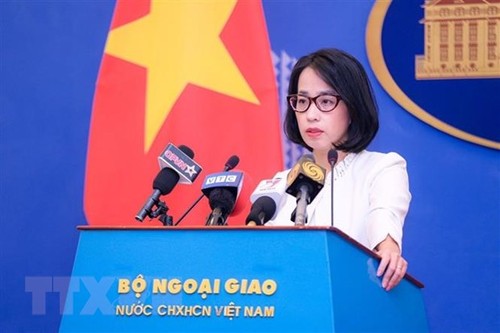 Việt Nam đề nghị Australia dừng lưu hành các vật phẩm có hình ảnh “cờ vàng” - ảnh 1