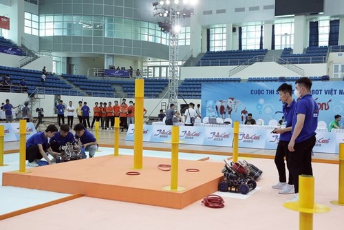 Khai mạc Vòng chung kết Cuộc thi Sáng tạo Robot Việt Nam năm 2023 - ảnh 1