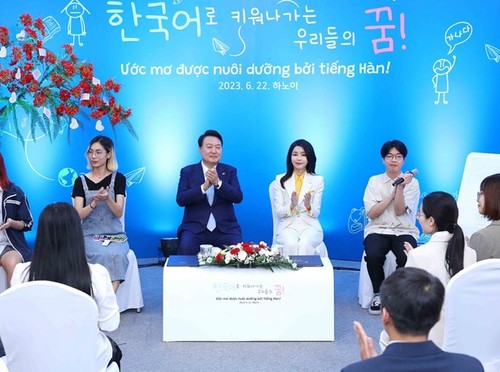 Tổng thống Hàn Quốc Yoon Suk Yeol tham dự nhiều hoạt động nhân chuyến thăm cấp nhà nước tới Việt Nam - ảnh 2