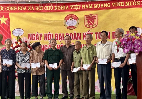 Tổng Giám đốc Đài Tiếng nói Việt Nam dự Ngày hội Đại đoàn kết toàn dân tộc tại Hưng Yên  - ảnh 2