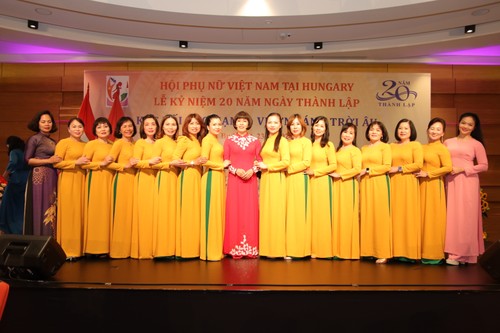 Phụ nữ Việt Nam tại Hungary hai mươi năm vươn tầm xứ người - ảnh 1
